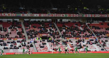 empty-seats-stadium-light-fans-leaves-their-440nw-9469170au.jpg.fb7a8805a8a52cb3df4e8c206999e7d1.jpg